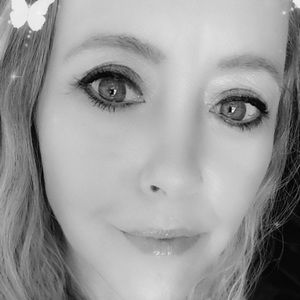Meet your Posher, Traci